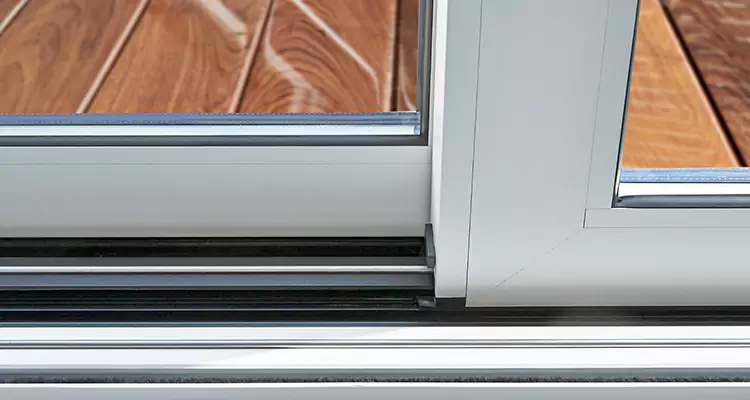 Patio Doors Leaking Water Issue Repair Services in Sun City Center, FL