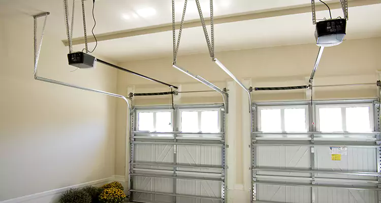 Residential Emergency Garage Door Repair in Sun City Center, FL