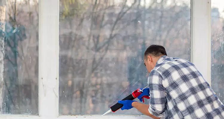 Quality Sliding Shower Door Repair for Closing Issues in Sun City Center, FL