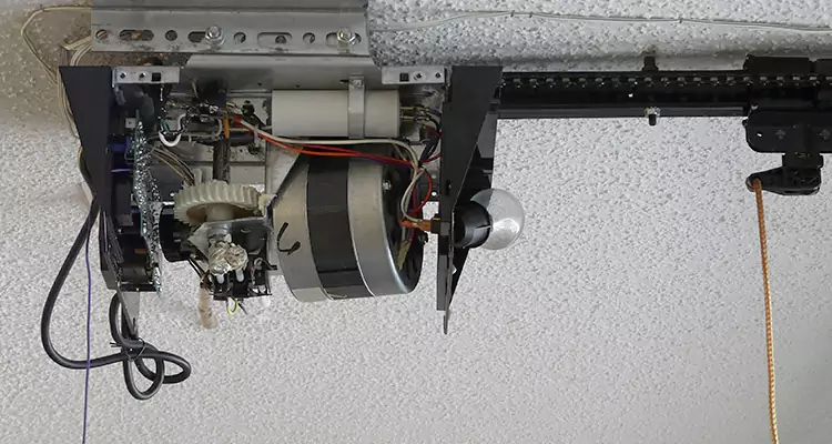Garage Door Motor Replacement in Sun City Center, FL