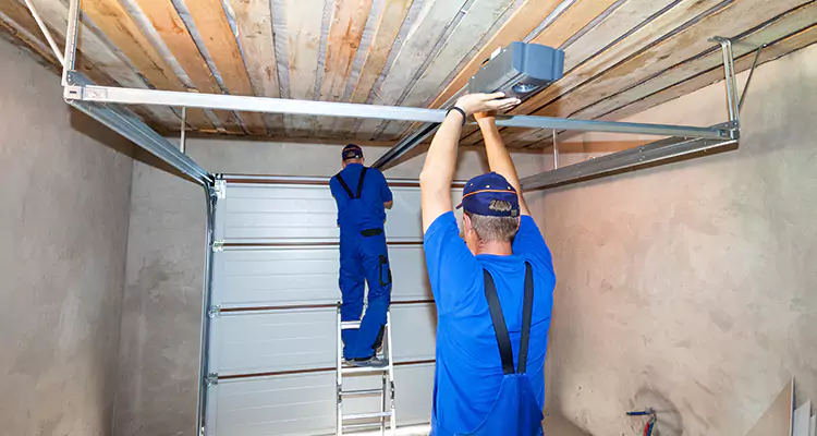 Garage Door Opener Technician in Sun City Center, FL