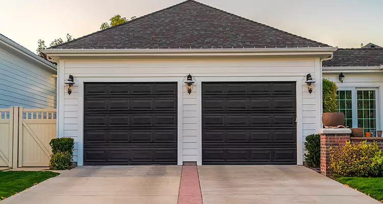 Residential Local Garage Door Repair in Sun City Center, FL